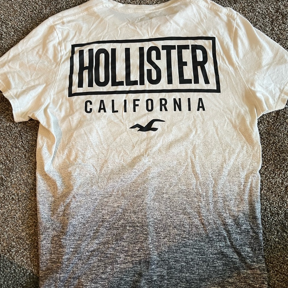 Great condition mens large hollister tee shirt